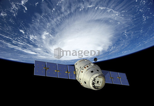 Reusable crew capsule in low Earth orbit