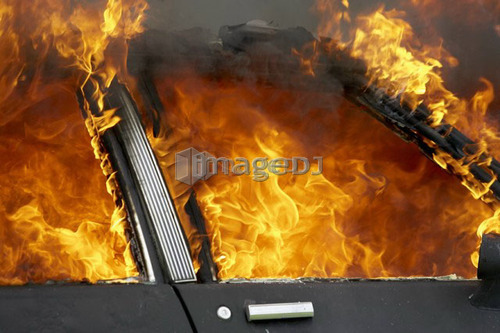 Station wagon car on fire, Smithville, Ontario