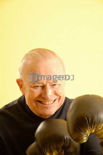 Senior male boxing gloves; Canada, Saskatchewan, Regina
